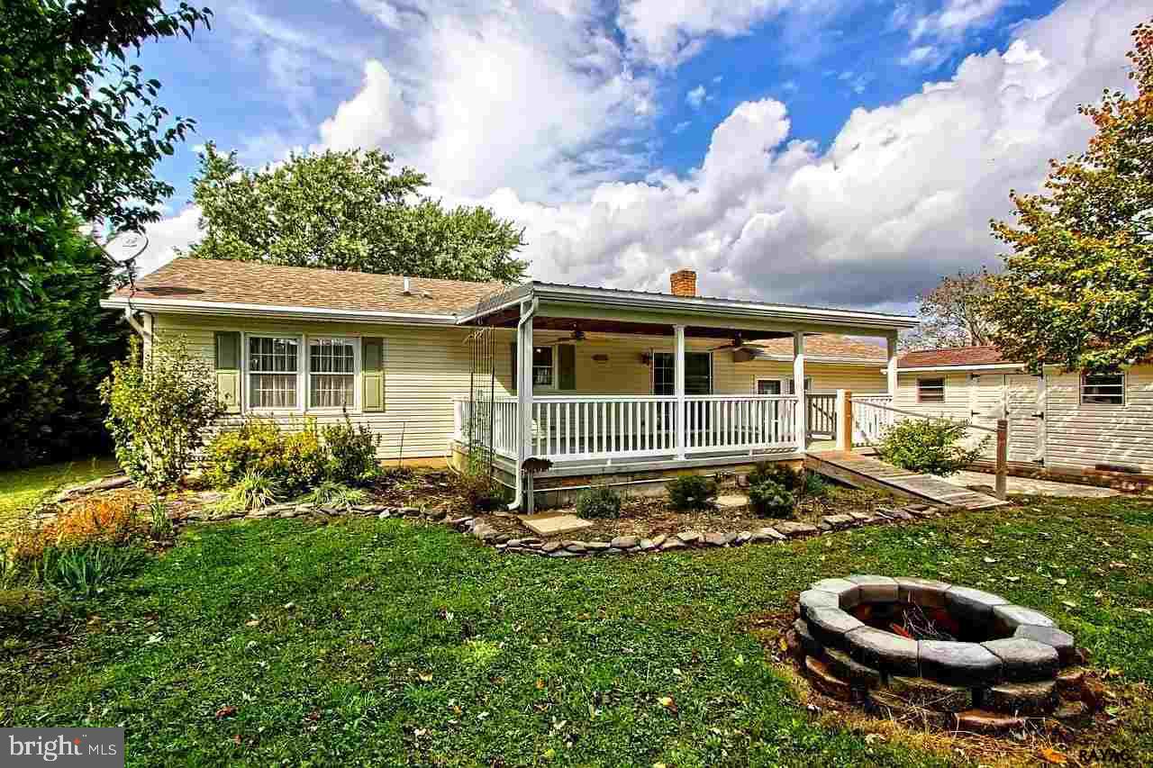 1461 Kbs Road Spring Grove, PA 17362 - Photo 5 of 27