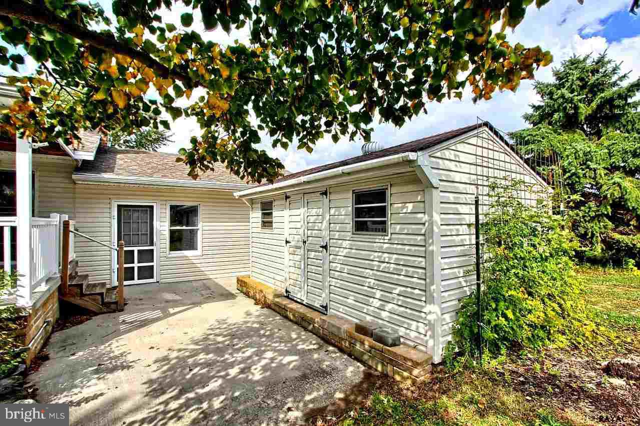 1461 Kbs Road Spring Grove, PA 17362 - Photo 6 of 27