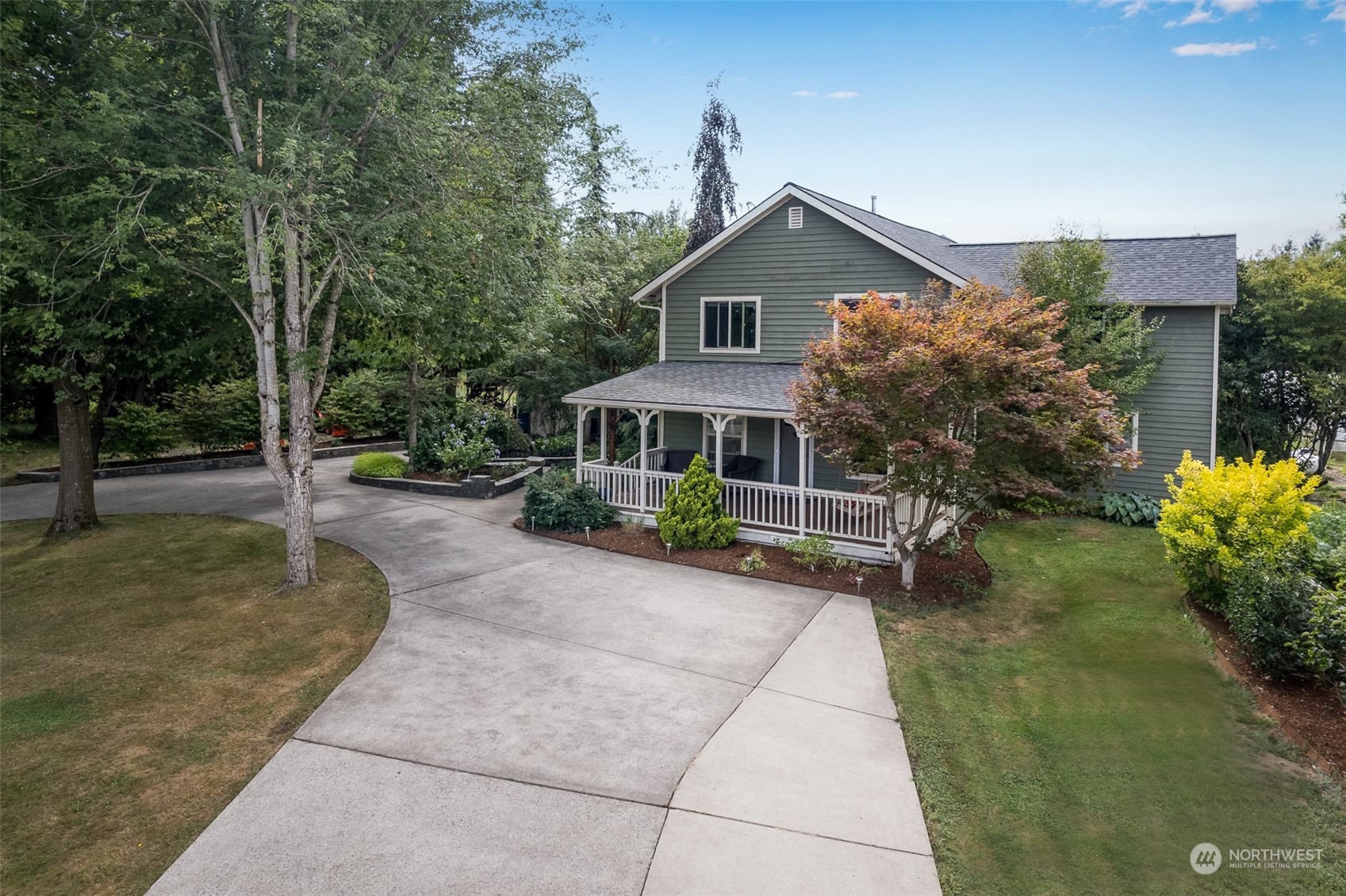 6283 Noon Road Everson, WA 98247 - Photo 3 of 40 a front view of house with yard and green space