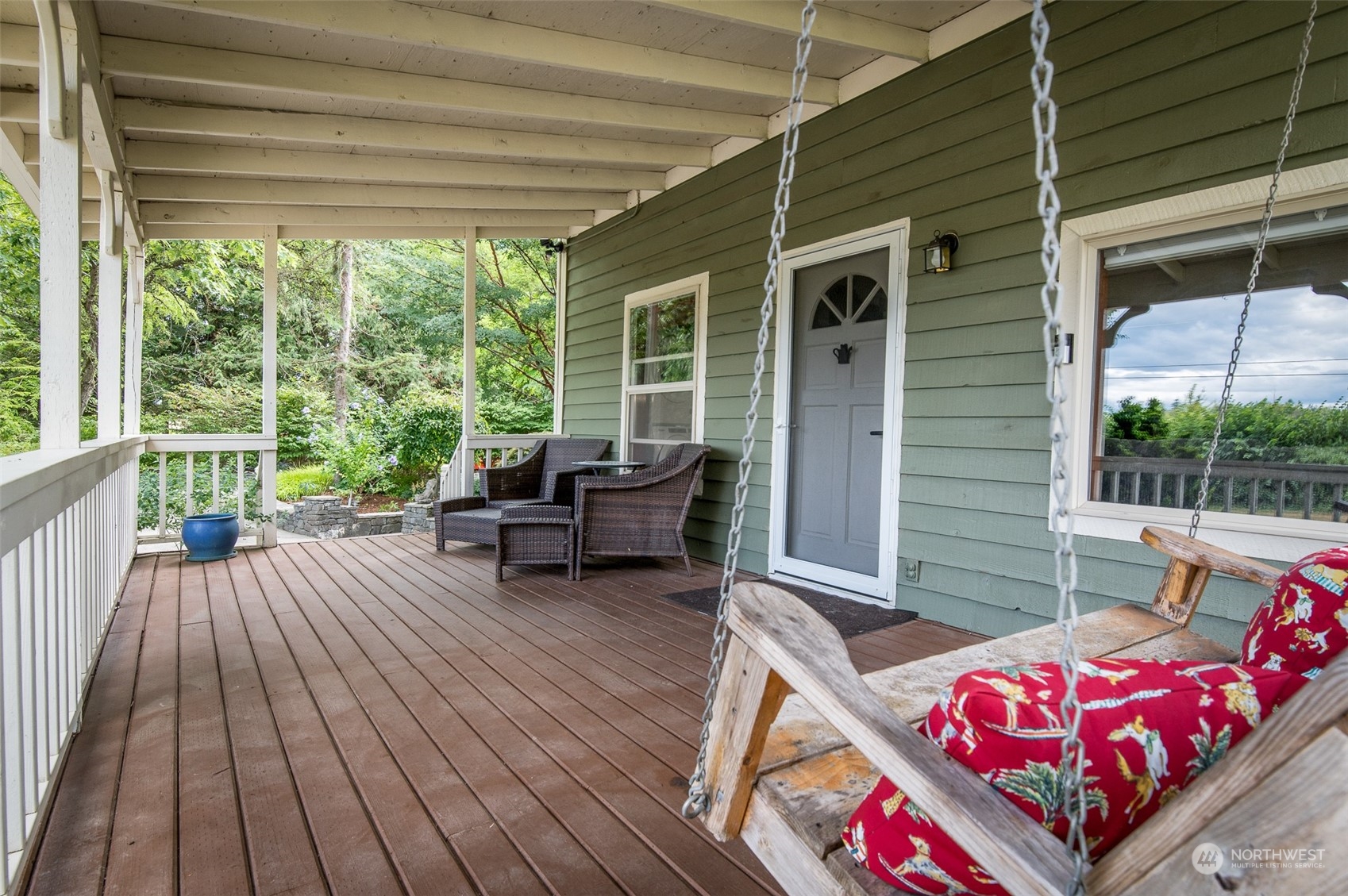 6283 Noon Road Everson, WA 98247 - Photo 10 of 40 a outdoor living space with furniture