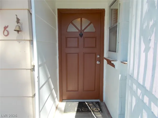 $2,000 | 6236 Silverfield Drive, Las Vegas, NV 89103