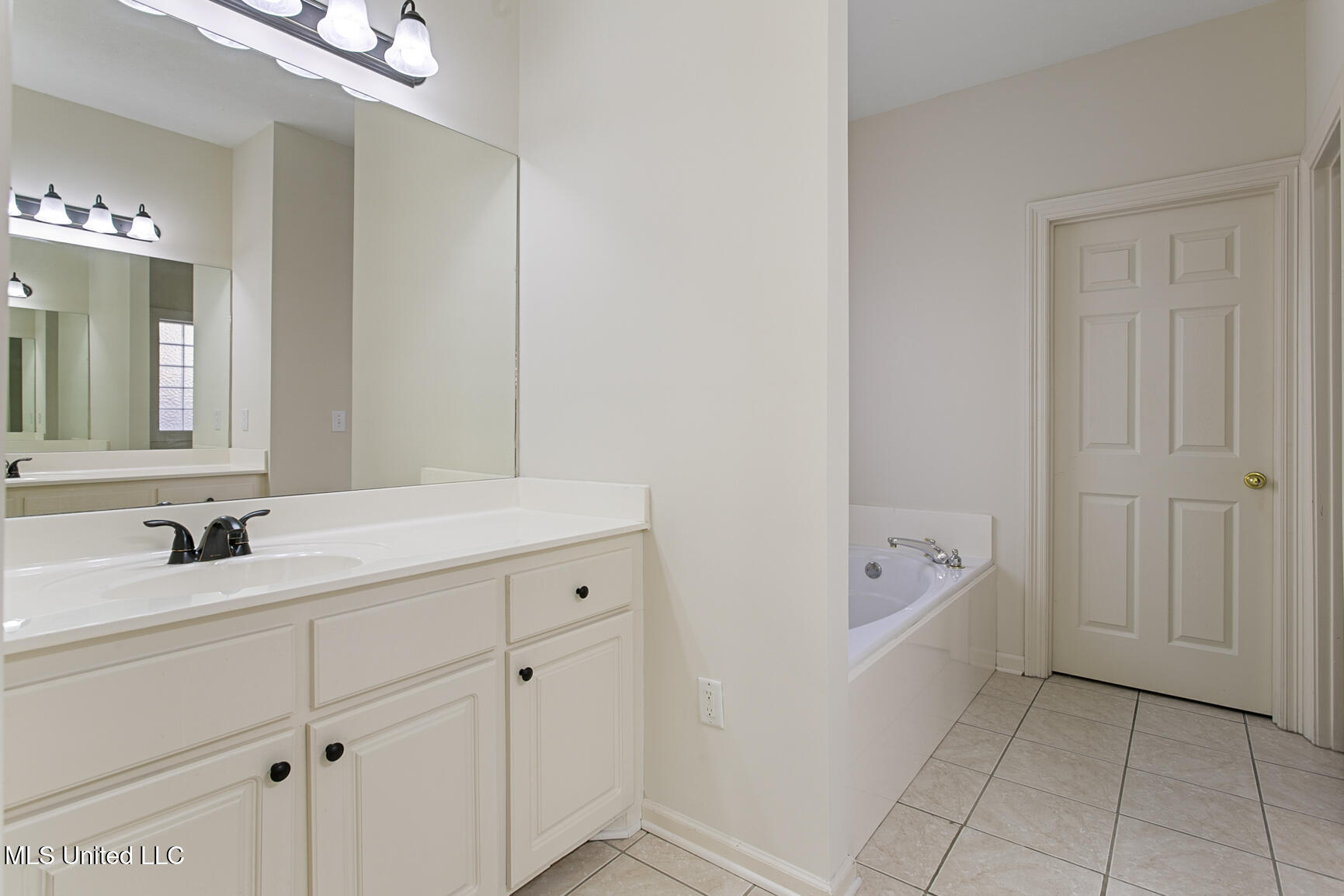 705 Versailles Drive Ridgeland, MS 39157 - Photo 20 of 33 705 Versailles-21