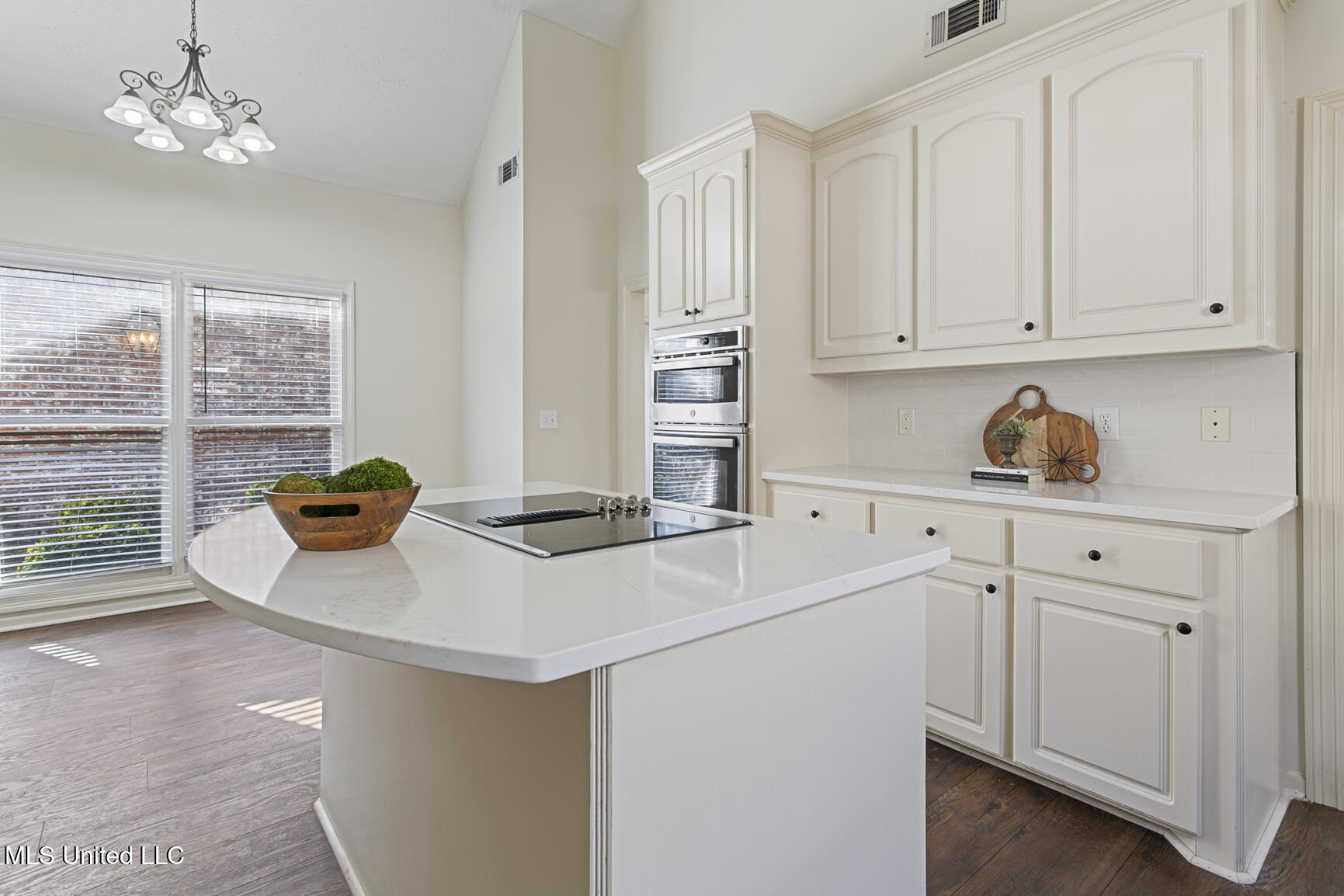 705 Versailles Drive Ridgeland, MS 39157 - Photo 5 of 33 705 Versailles-13