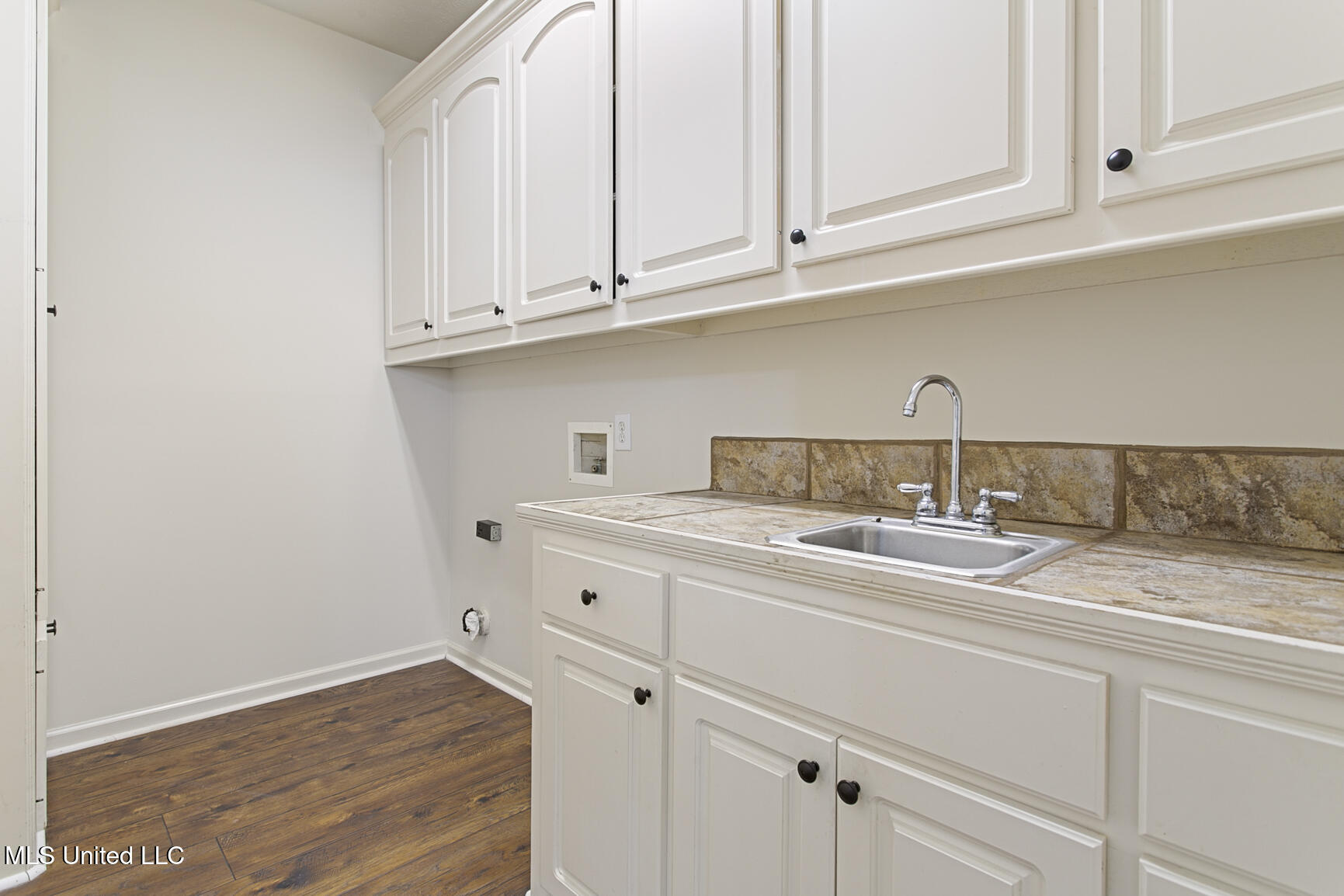 705 Versailles Drive Ridgeland, MS 39157 - Photo 9 of 33 705 Versailles-16
