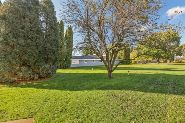 $589,900 | N8306 Greenwald Court, Unit N8304, East Troy, WI 53120