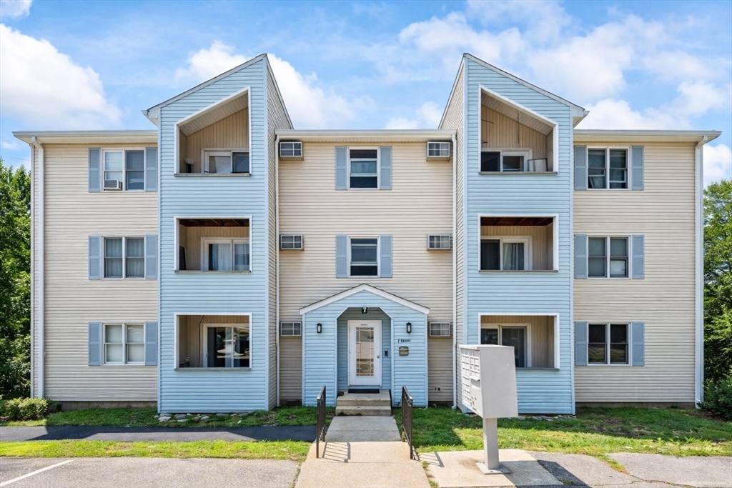 7 Gibbs Street, Unit 7 Worcester, MA 01607 - Photo 14 of 16