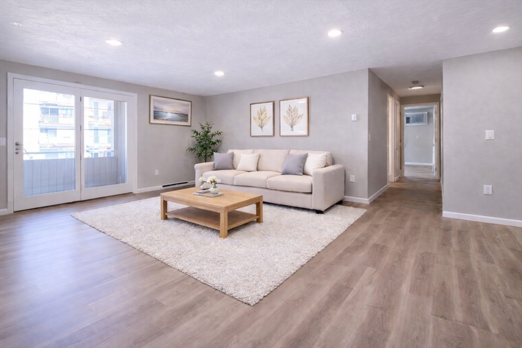 7 Gibbs Street, Unit 7 Worcester, MA 01607 - Photo 2 of 16