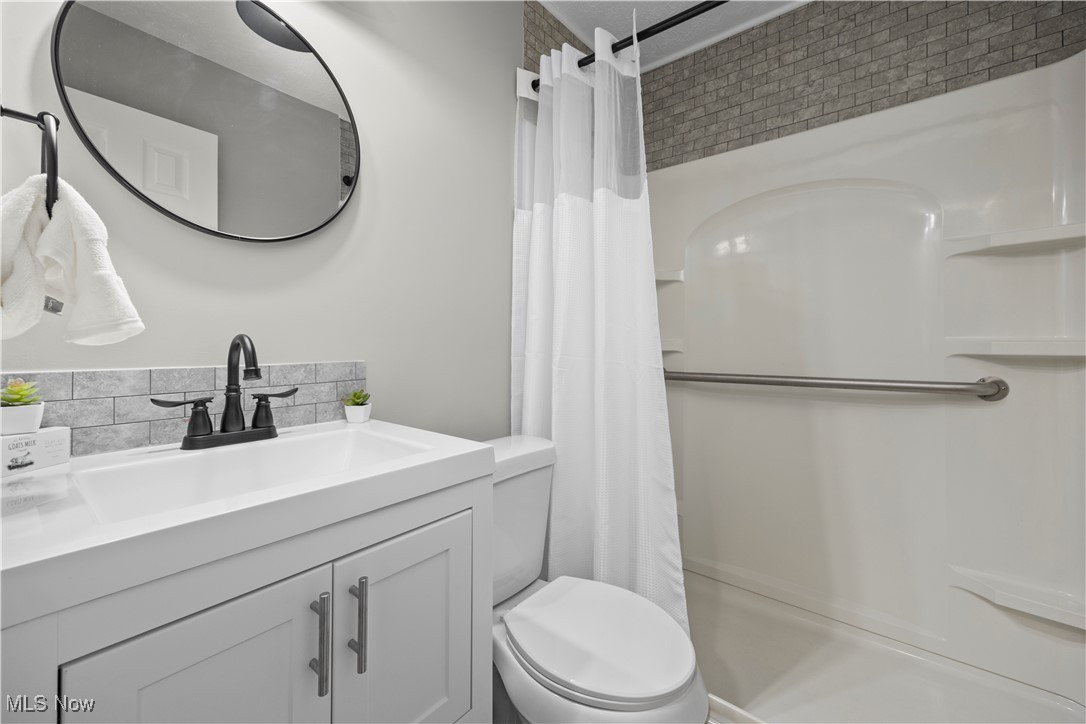 35293 Elm Road Grafton, OH 44044 - Photo 14 of 34 Gallery Image 14
