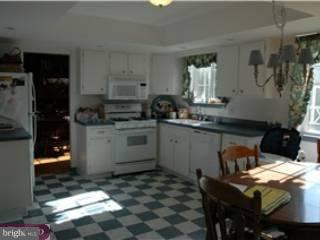 602 Ivyland Road Warminster, PA 18974 - Photo 2 of 6 Gallery Image 2