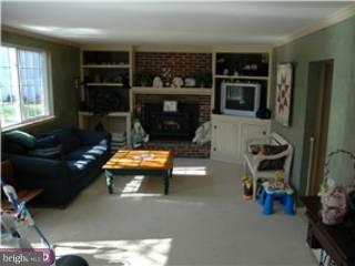 602 Ivyland Road Warminster, PA 18974 - Photo 3 of 6 Gallery Image 3