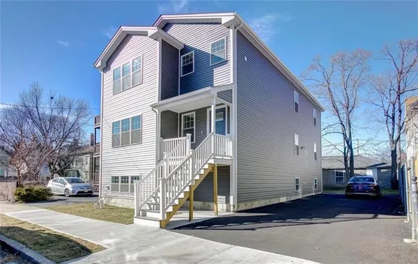 $3,750 | 17 Slocum Street, Unit 1, Providence, RI 02909