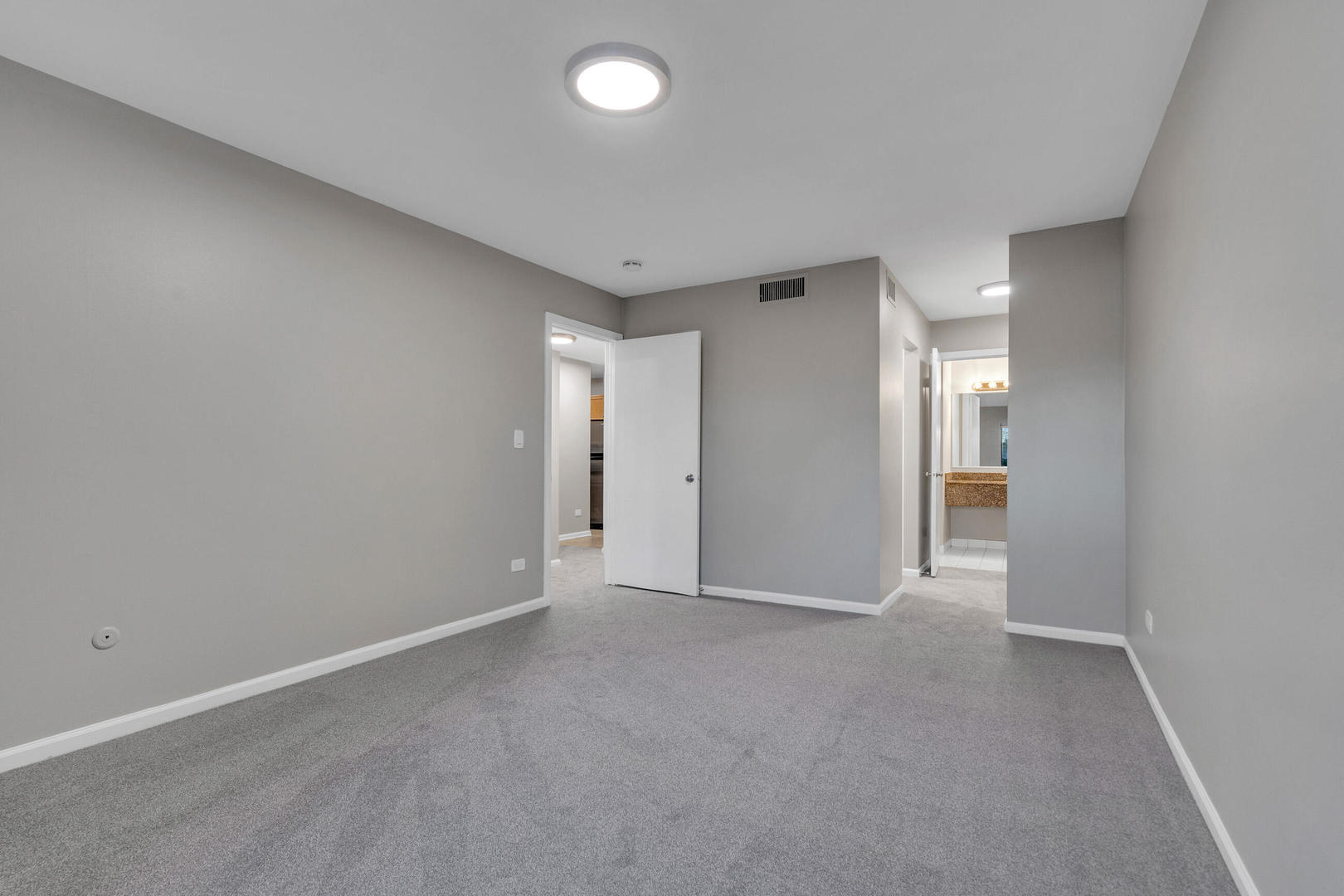 1919 Prairie Square, Unit 32 Schaumburg, IL 60173 - Photo 16 of 25