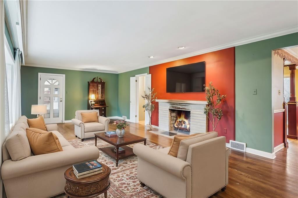 205 Buckingham Road Pittsburgh, PA 15215 - Photo 11 of 50 Gallery Image 11