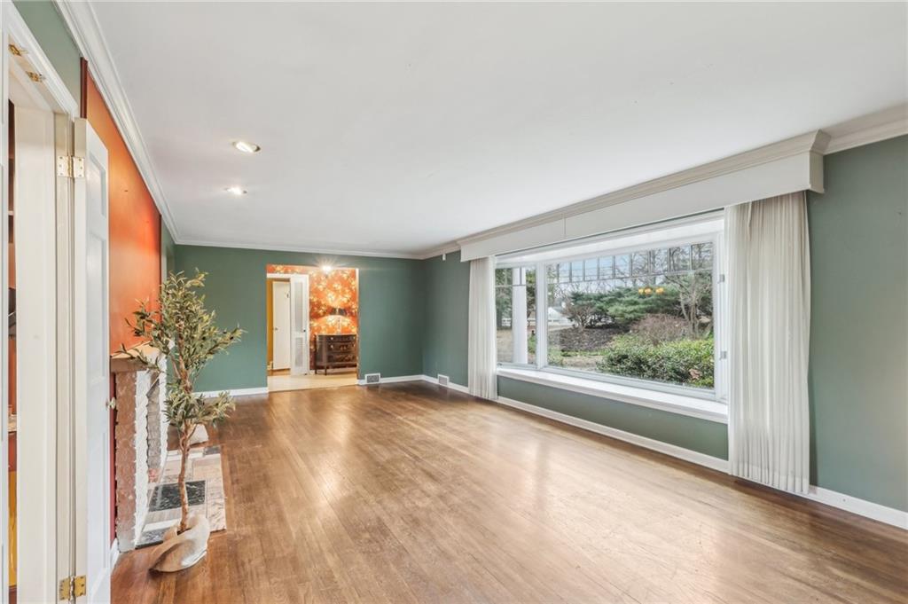 205 Buckingham Road Pittsburgh, PA 15215 - Photo 12 of 50 Gallery Image 12