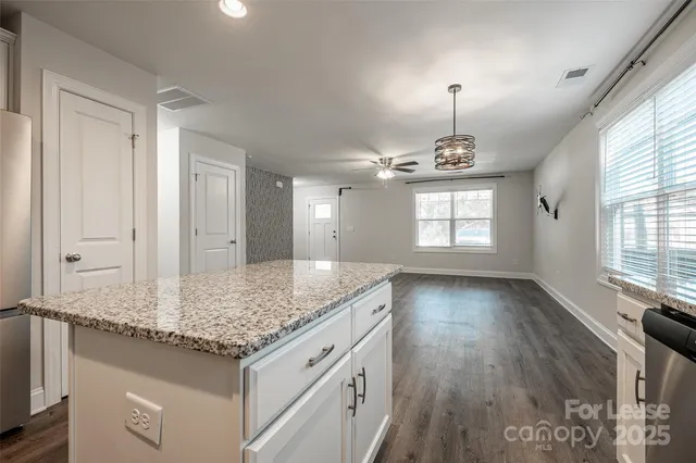 $1,650 | 1209 Gaston Avenue, Gastonia, NC 28052