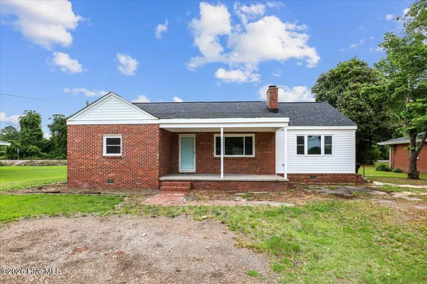 $200,000 | 315 Commercial Avenue, Stantonsburg, NC 27883