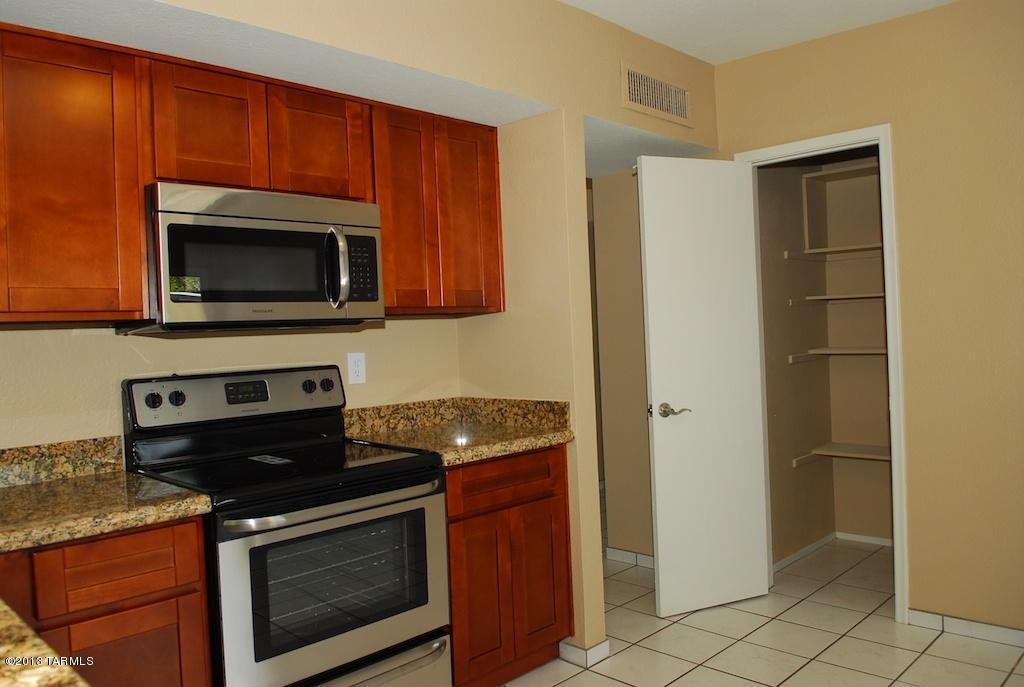 740 South Pantano Road Tucson, AZ 85710 - Photo 8 of 33 Gallery Image 8