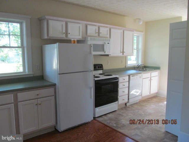 21523 Chicken Point Road Tilghman, MD 21671 - Photo 8 of 13 Kitchen