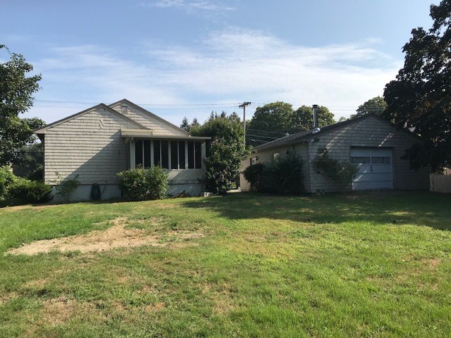 1845 Eagleville Road Tiverton, RI 02878 - Photo 4 of 12 Gallery Image 4