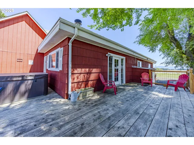 $1,195,000 | 92950 Pitney Lane, Junction City, OR 97448