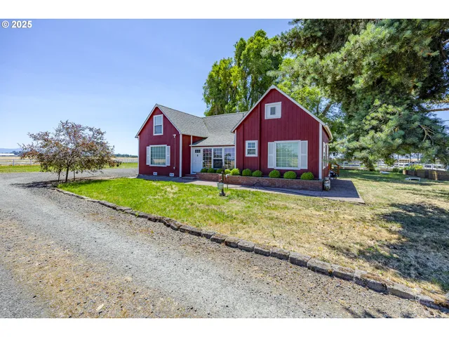 $1,195,000 | 92950 Pitney Lane, Junction City, OR 97448