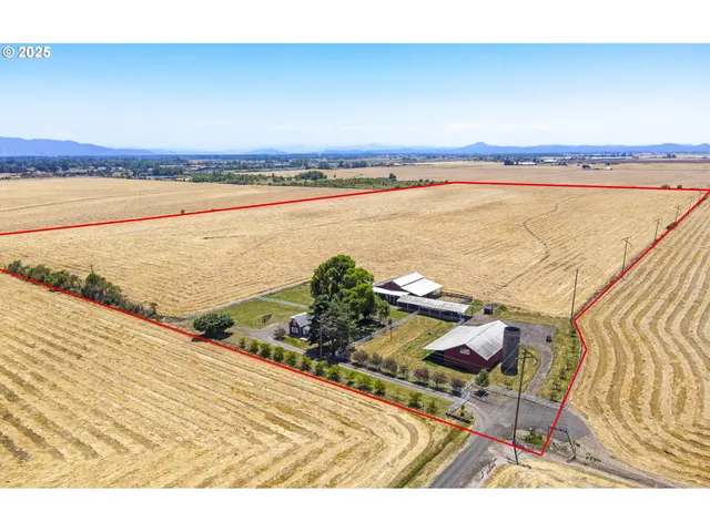 $1,195,000 | 92950 Pitney Lane, Junction City, OR 97448