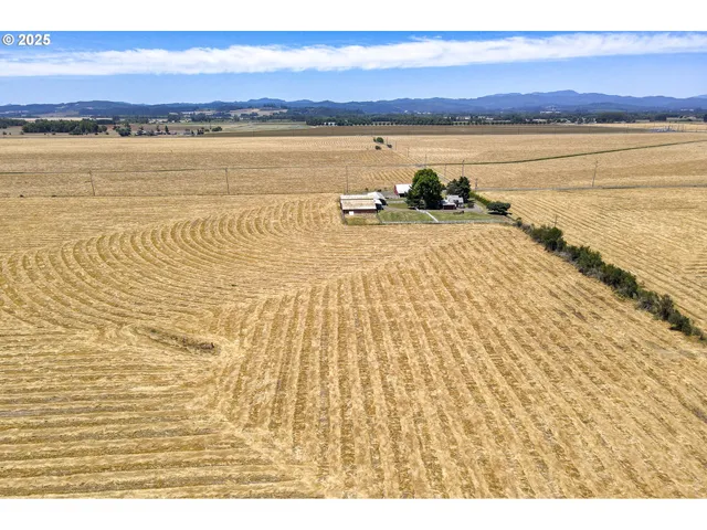 $1,195,000 | 92950 Pitney Lane, Junction City, OR 97448