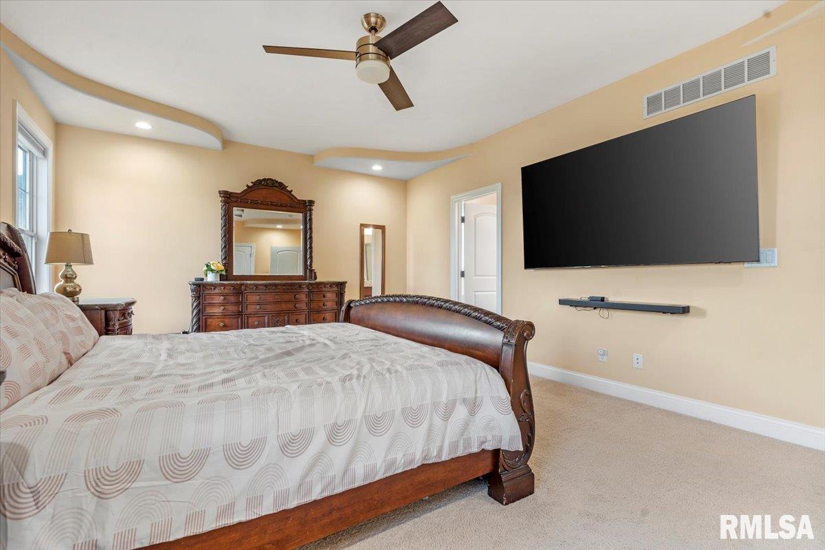 2804 Castlerock Ridge Springfield, IL 62711 - Photo 16 of 43