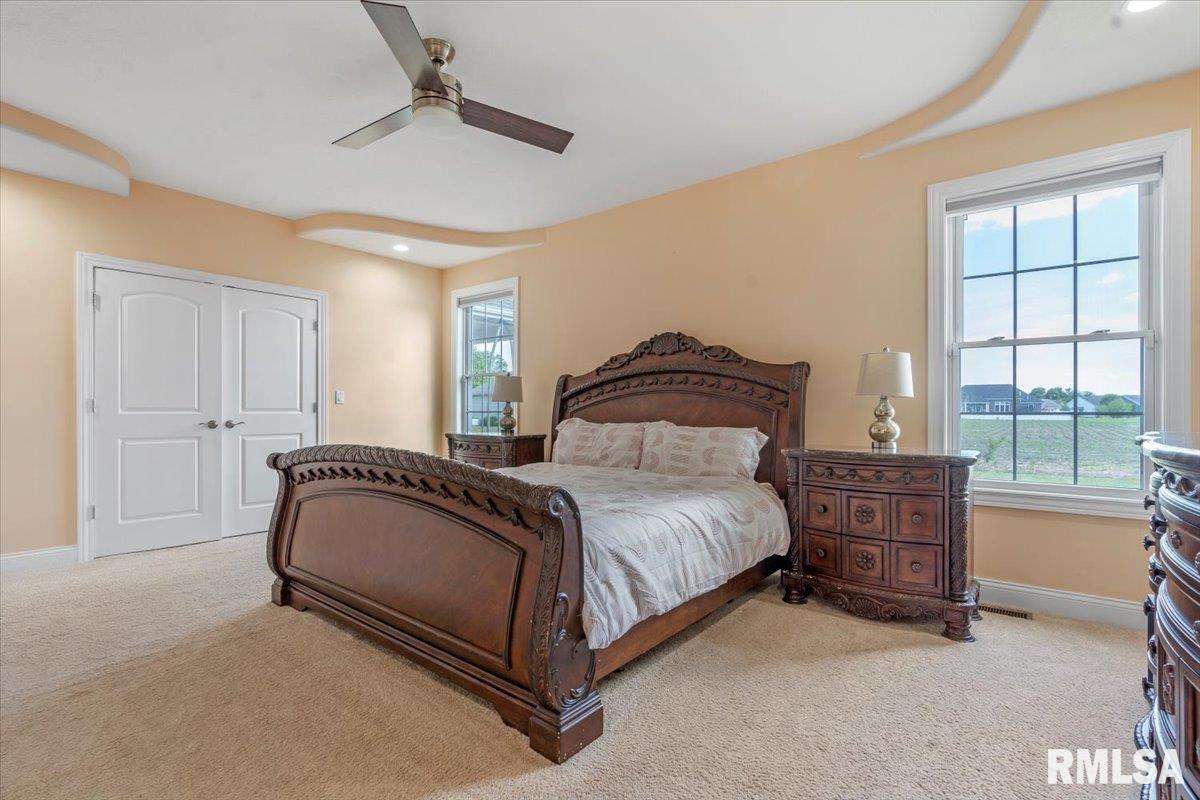 2804 Castlerock Ridge Springfield, IL 62711 - Photo 18 of 43