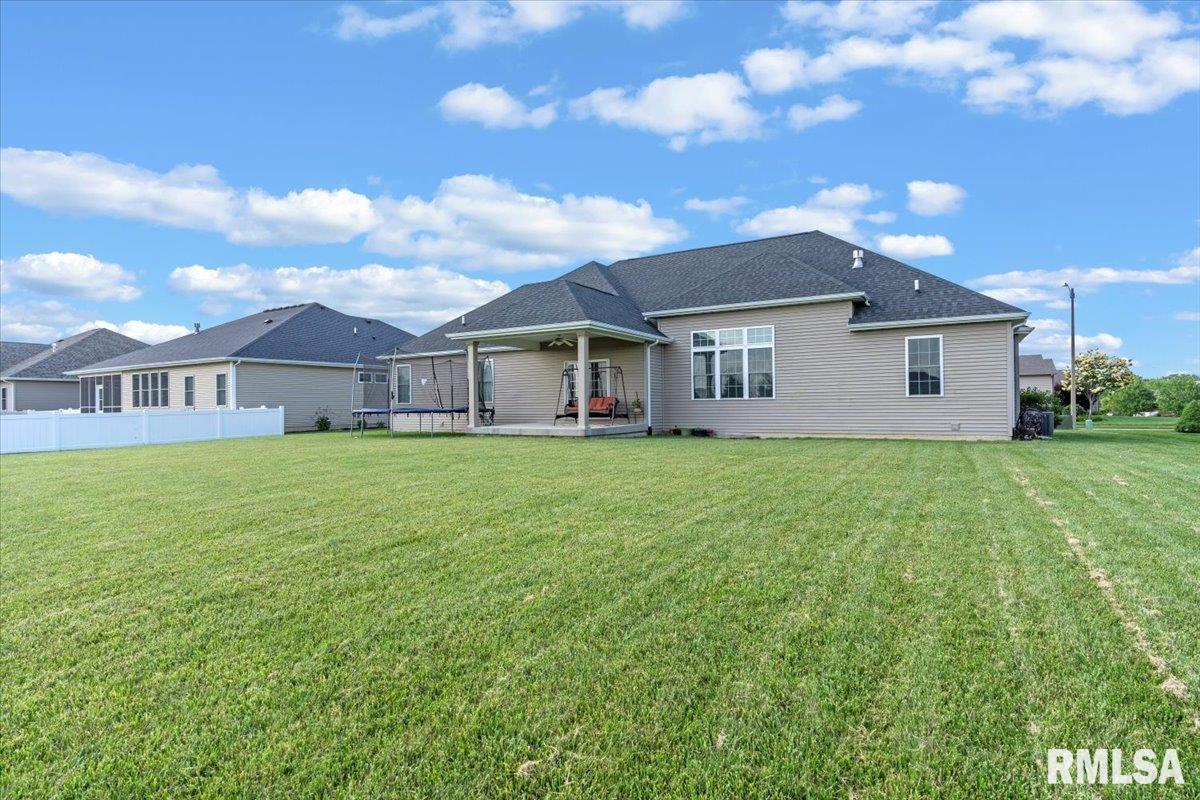 2804 Castlerock Ridge Springfield, IL 62711 - Photo 41 of 43