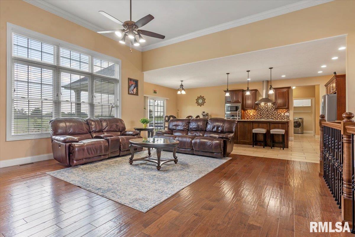 2804 Castlerock Ridge Springfield, IL 62711 - Photo 7 of 43