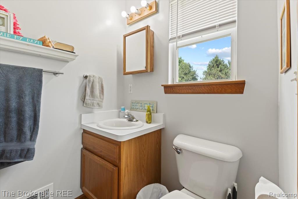 13143 South Reed Road Byron, MI 48418 - Photo 39 of 41