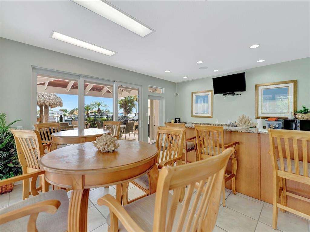 1022 Bellasol Way, Unit 5302 Apollo Beach, FL 33572 - Photo 31 of 43