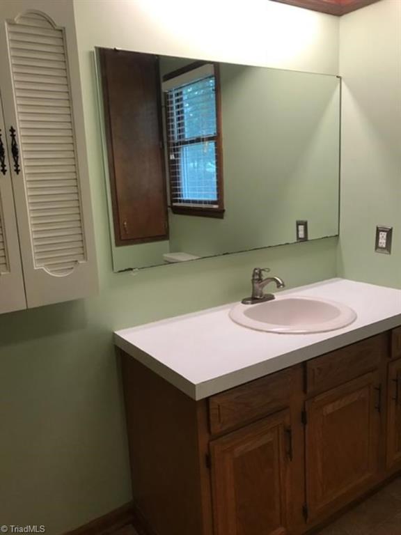 119 Shawnee Road Lexington, NC 27295 - Photo 25 of 27 Gallery Image 25