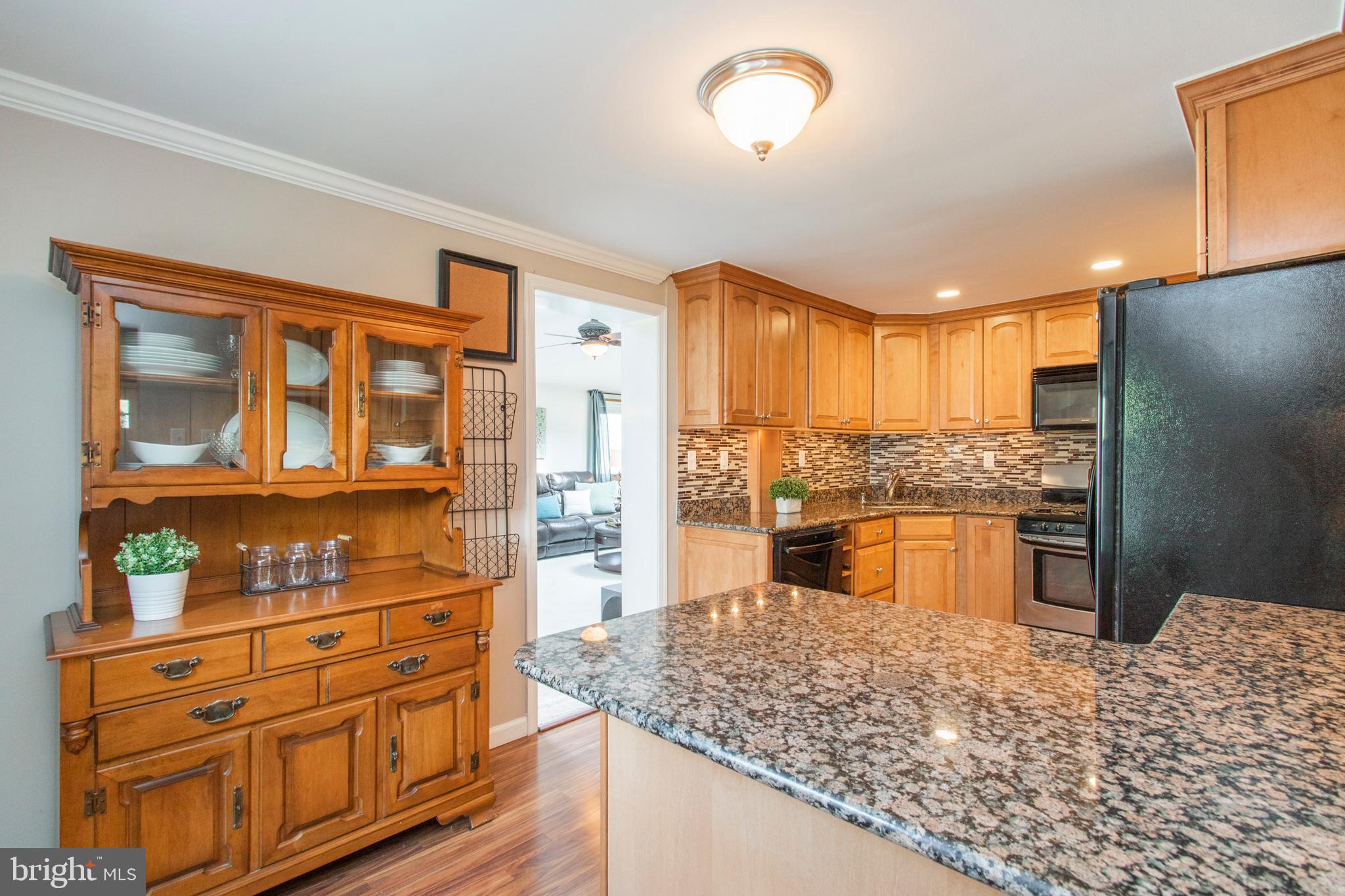 203 Allison Road Oreland, PA 19075 - Photo 12 of 42 Updated kitchen