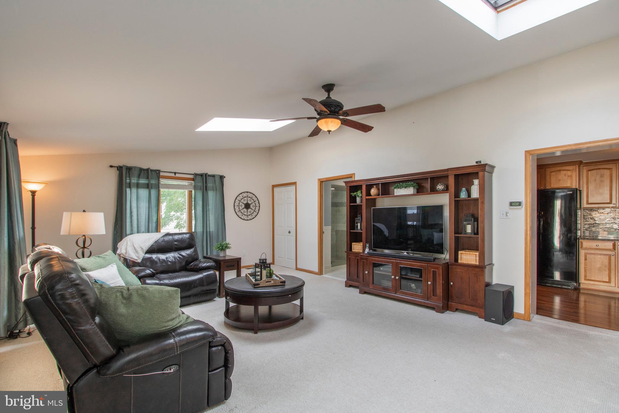 203 Allison Road Oreland, PA 19075 - Photo 21 of 42 Family room