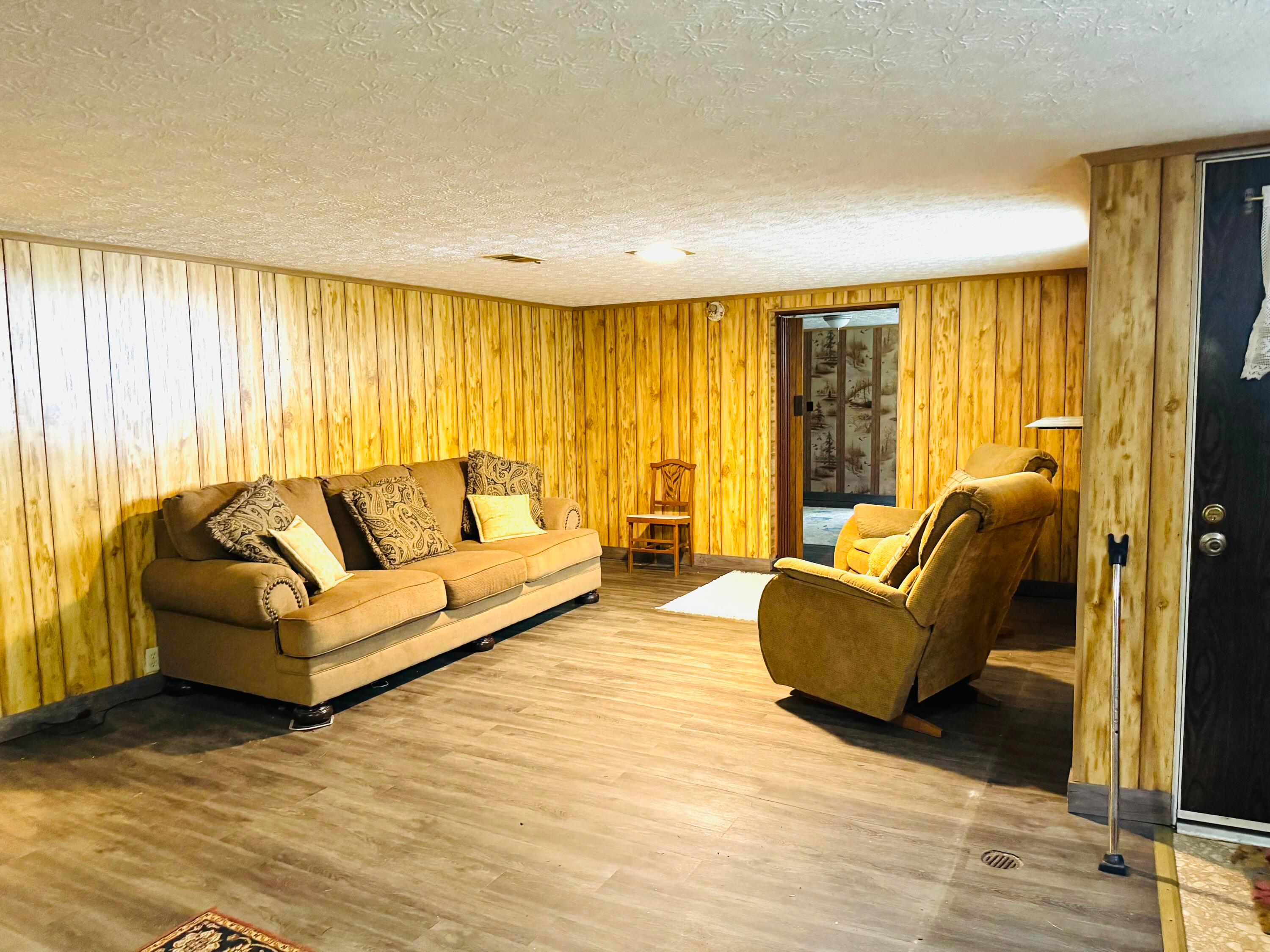 1744 Graham Road Reynoldsburg, OH 43068 - Photo 27 of 37 IMG_0704