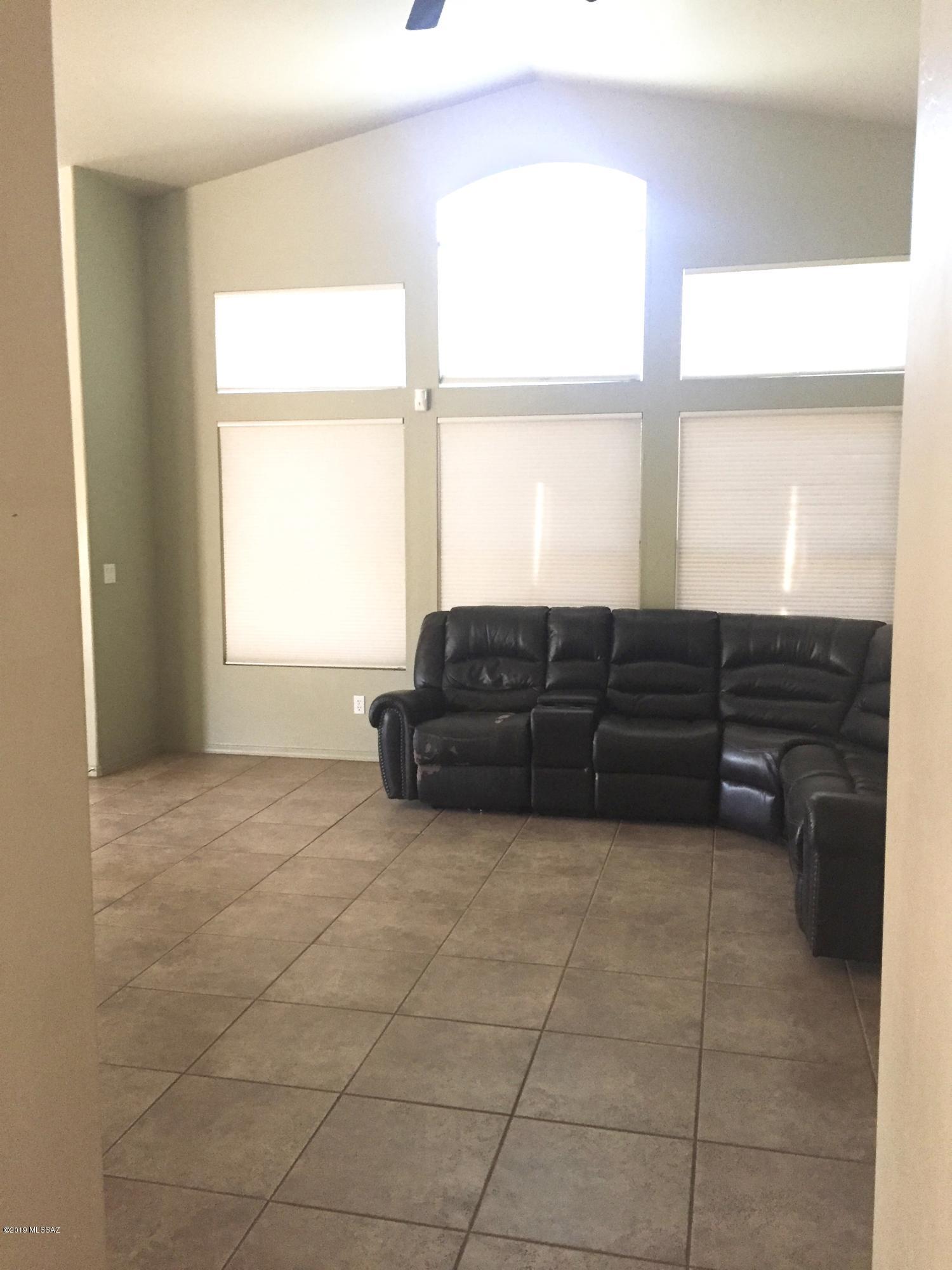 11376 North Copper Spring Place Tucson, AZ 85737 - Photo 7 of 14