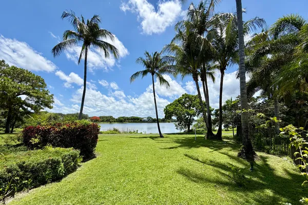 $28,000,000 | 6001 Le Lac Road, Boca Raton, FL 33496