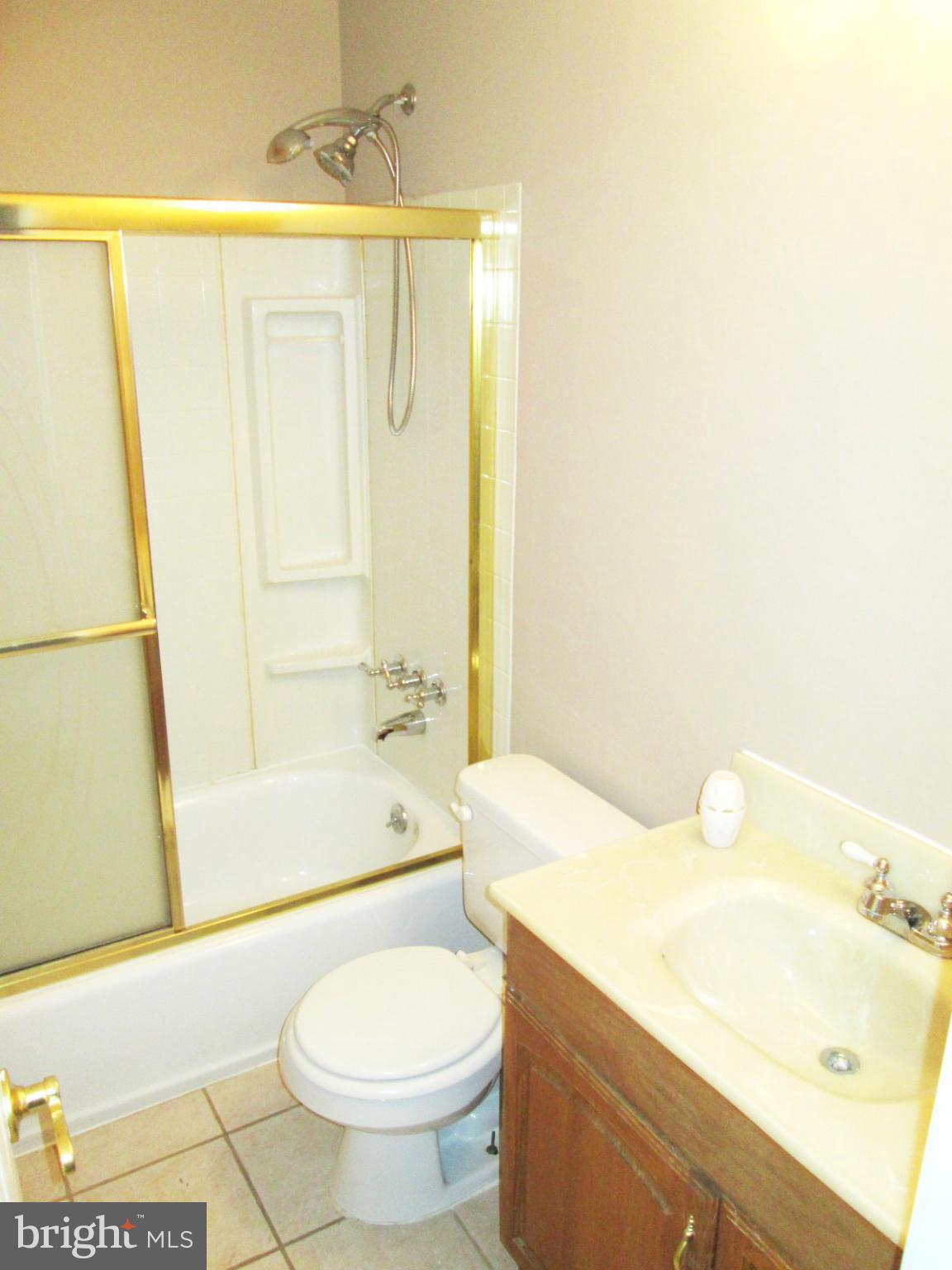 164 Dunlap Road Pasadena, MD 21122 - Photo 12 of 15 Bath