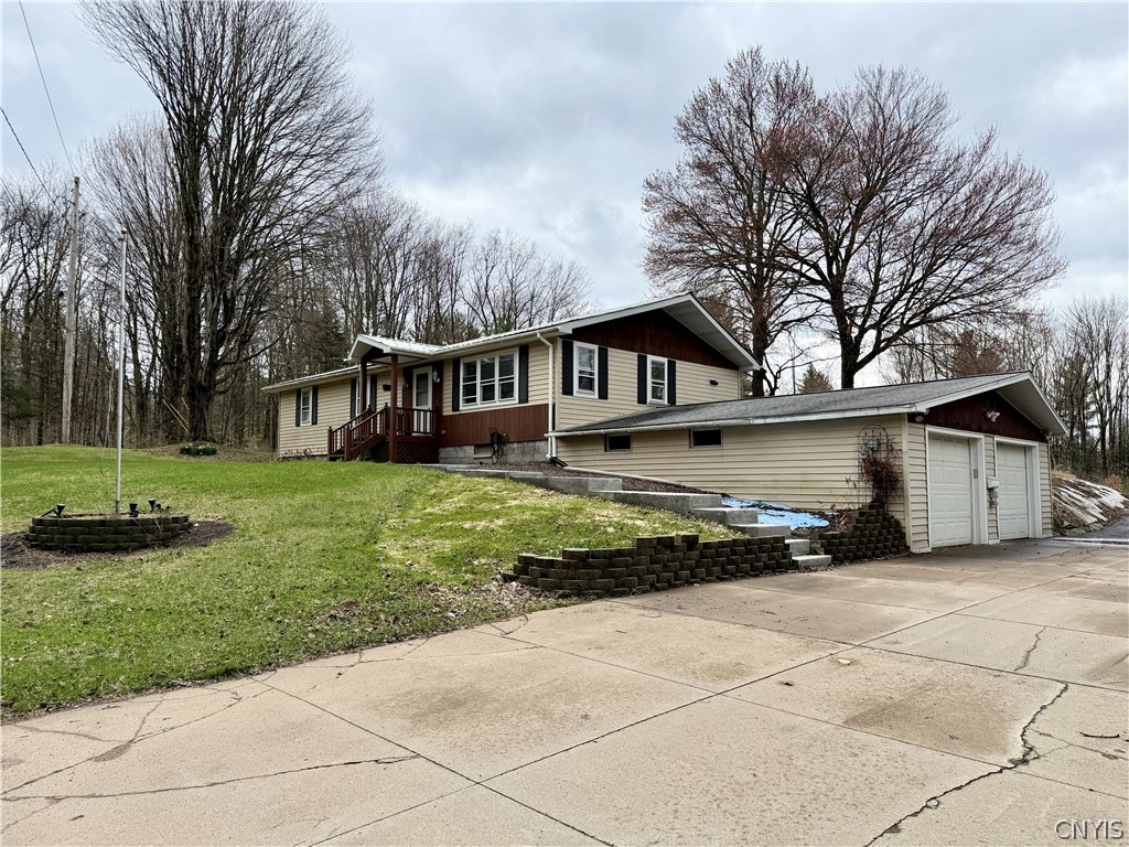 3+ Bed, 2 Bath, 2-stall attached garage