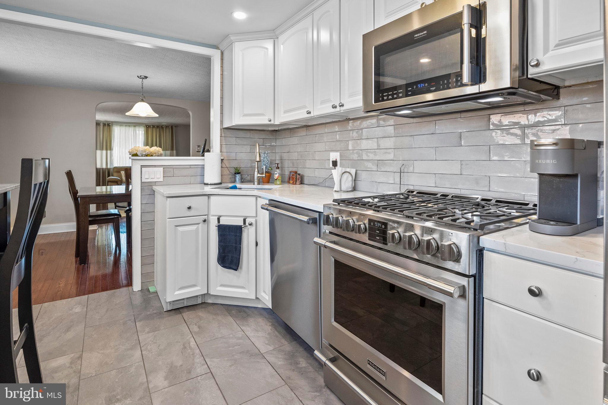 704 Marchman Road Philadelphia, PA 19115 - Photo 12 of 31