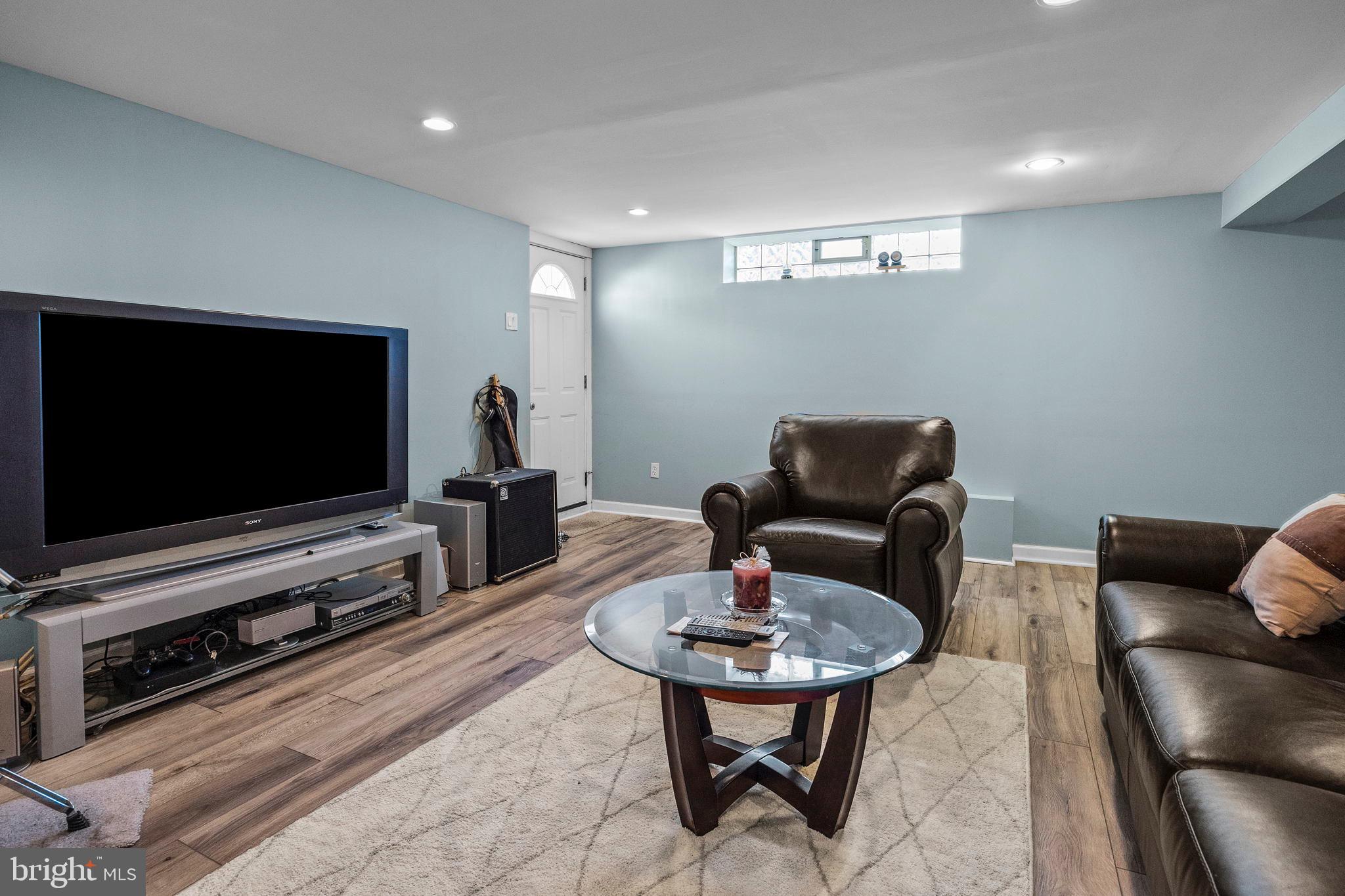 704 Marchman Road Philadelphia, PA 19115 - Photo 22 of 31