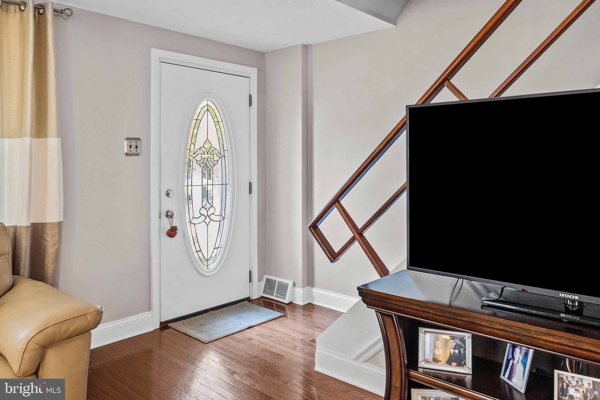 704 Marchman Road Philadelphia, PA 19115 - Photo 6 of 31