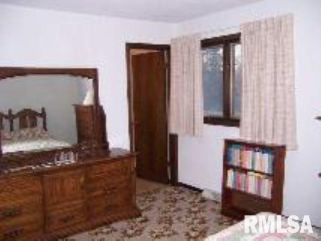 17217 Cedar Road East Moline, IL 61244 - Photo 5 of 9 Gallery Image 5