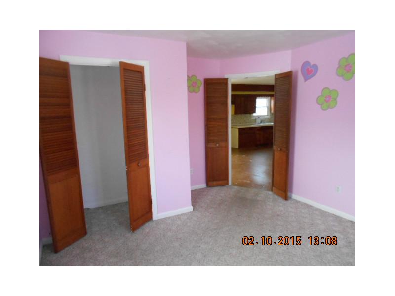 868 Manville Road Woonsocket, RI 02895 - Photo 4 of 16 Bedroom.