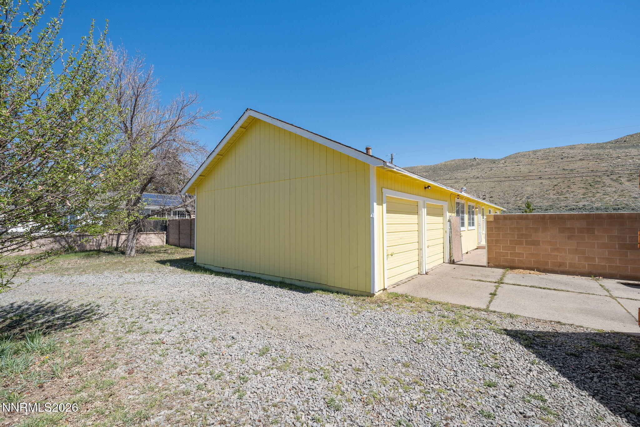 3590 Siskin Lane Reno, NV 89508 - Photo 2 of 31 a view of backyard of house