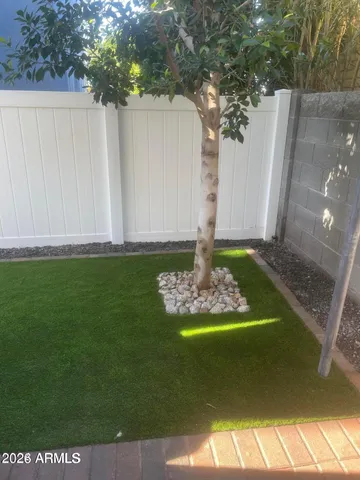 $2,500 | 710 East Boca Raton Road, Phoenix, AZ 85022