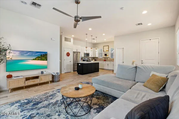 $2,300 | 710 East Boca Raton Road, Phoenix, AZ 85022