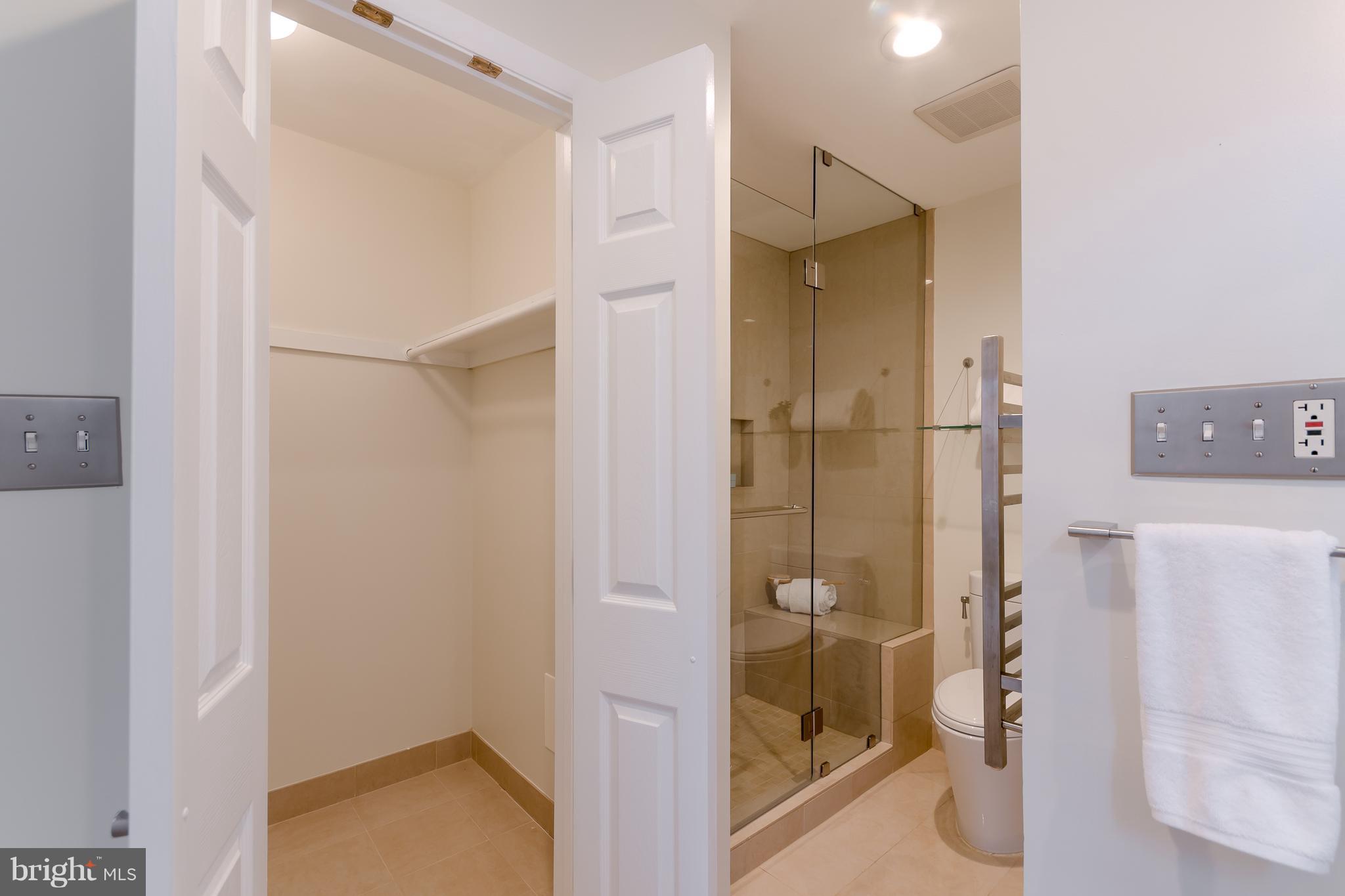 935 T Street Northwest Washington, DC 20001 - Photo 16 of 30 Bath